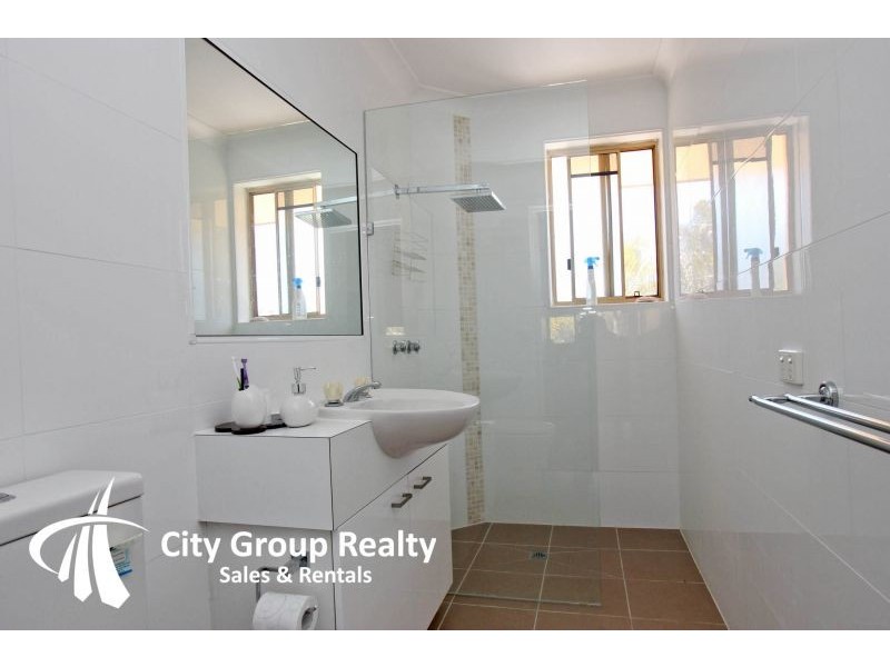 469 Pine Ridge Road, Runaway Bay QLD 4216