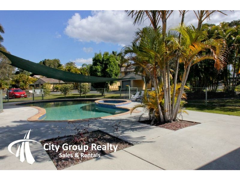 469 Pine Ridge Road, Runaway Bay QLD 4216