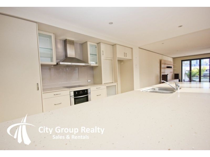 2/46 Paradise Island, Surfers Paradise QLD 4217