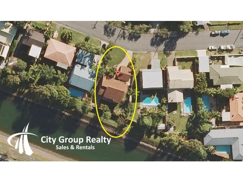 8 Wistaria Avenue, Southport QLD 4215