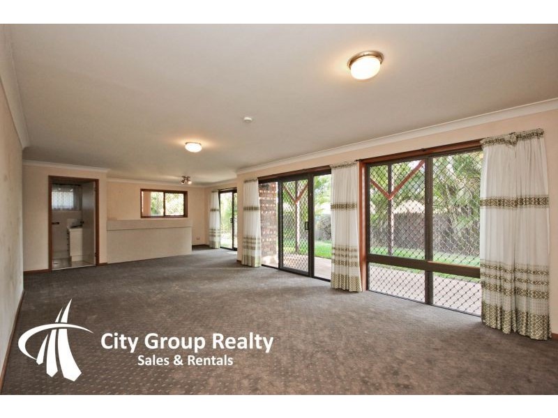 8 Wistaria Avenue, Southport QLD 4215