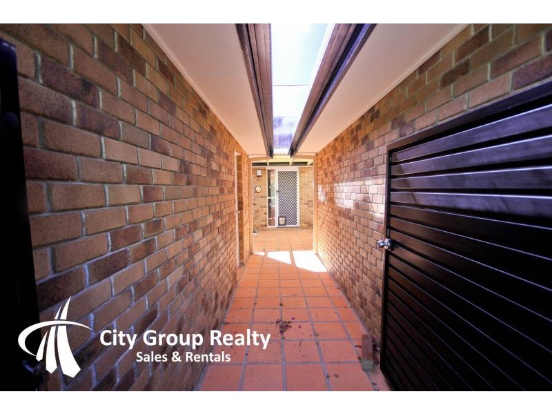 Broadbeach Waters QLD 4218