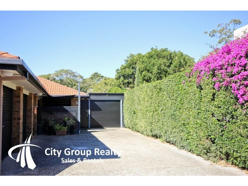 Broadbeach Waters QLD 4218