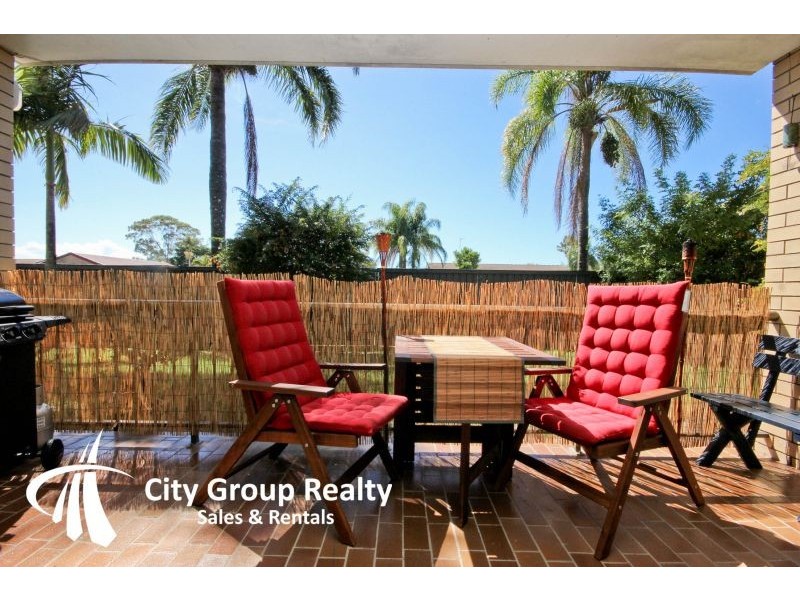 2/12 Oceanic Drive, Mermaid Waters QLD 4218