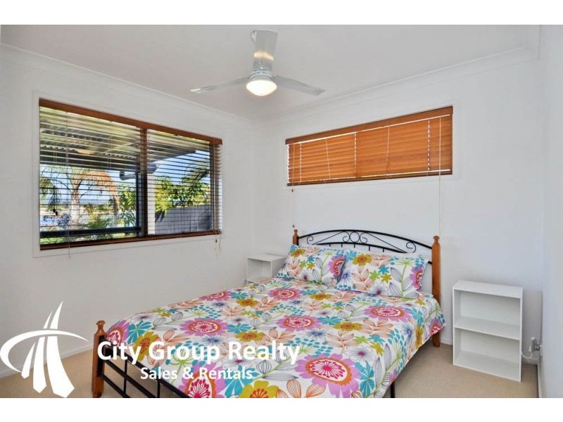 26 Auk Avenue, Burleigh Waters QLD 4220