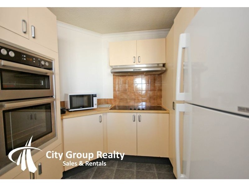 11D/10 Marine Parade, Southport QLD 4215