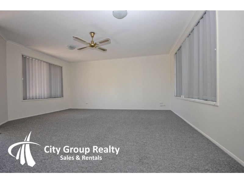 7 Cozens Way, Highland Park QLD 4211