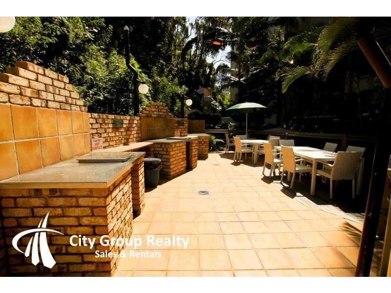 828 Pacific Parade, Currumbin QLD 4223