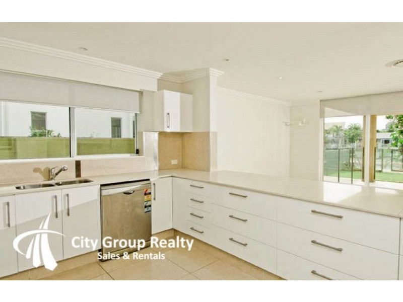 7a Vespa Crescent, Surfers Paradise QLD 4217