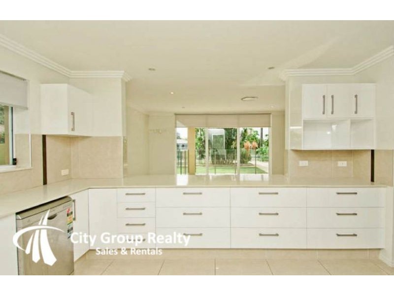 7a Vespa Crescent, Surfers Paradise QLD 4217