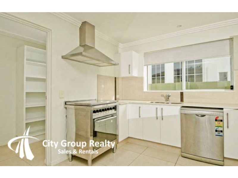 7a Vespa Crescent, Surfers Paradise QLD 4217