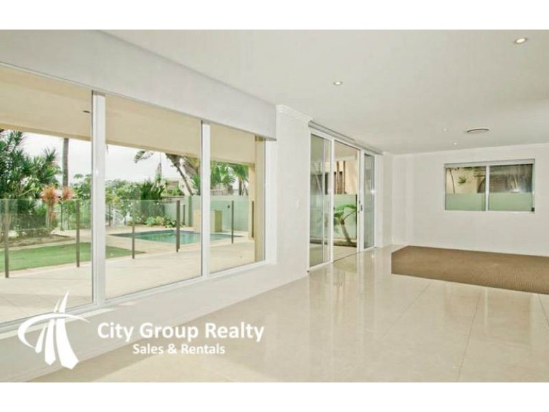 7a Vespa Crescent, Surfers Paradise QLD 4217