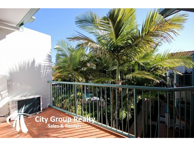 7 Redondo Avenue, Miami QLD 4220