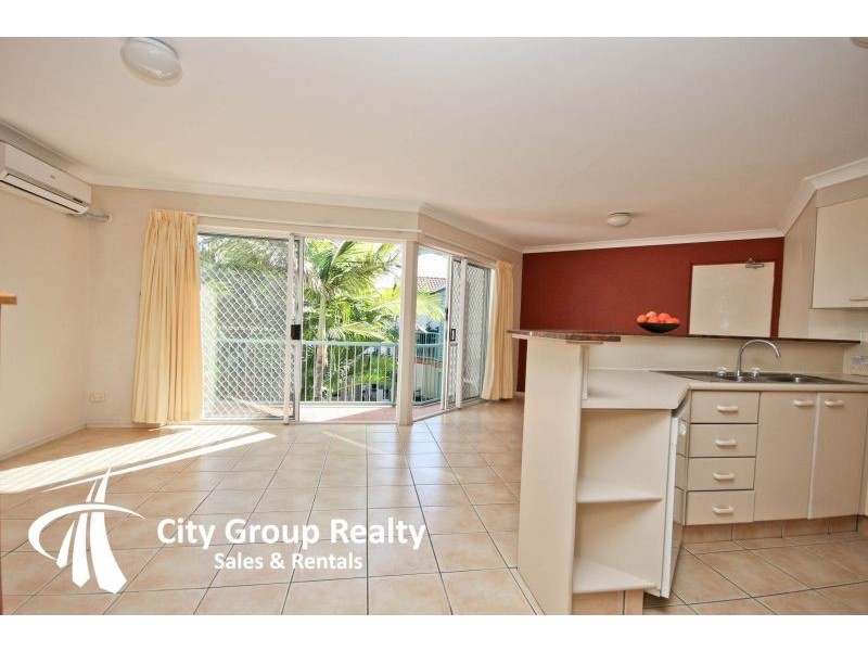 7 Redondo Avenue, Miami QLD 4220