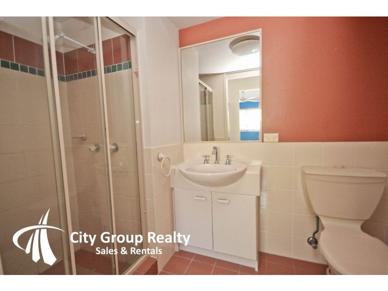 7 Redondo Avenue, Miami QLD 4220