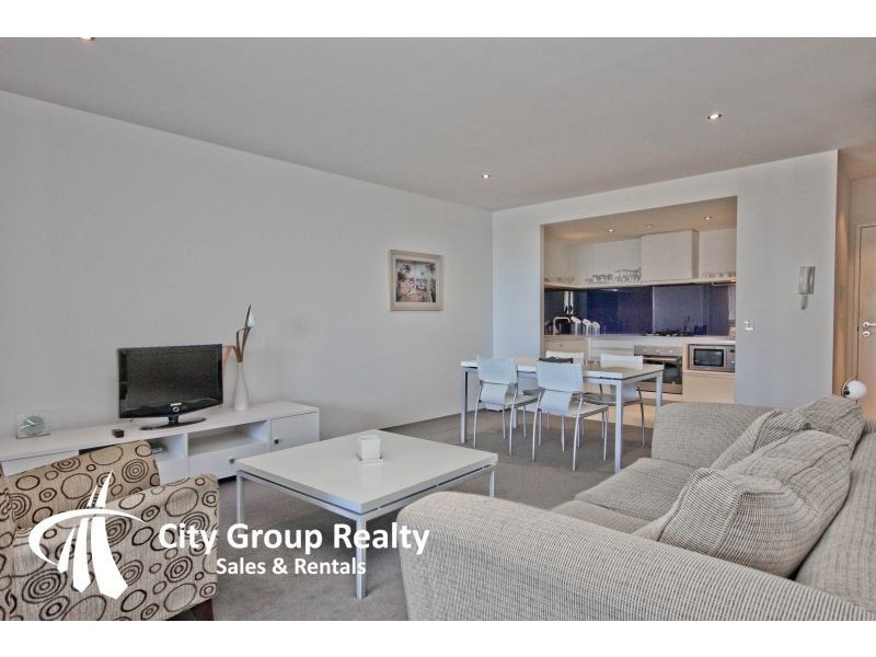 9 Ferny Avenue, Surfers Paradise QLD 4217