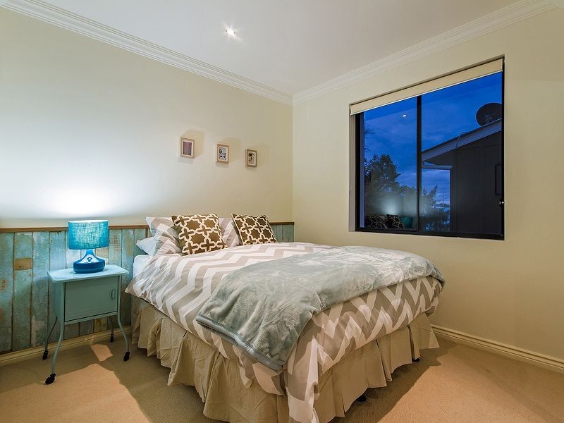 1/14 Fraser Avenue, Mermaid Beach QLD 4218