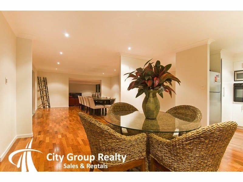 180 Burleigh Street, Burleigh Waters QLD 4220