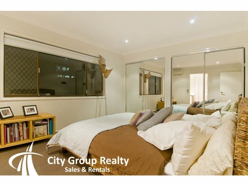 180 Burleigh Street, Burleigh Waters QLD 4220