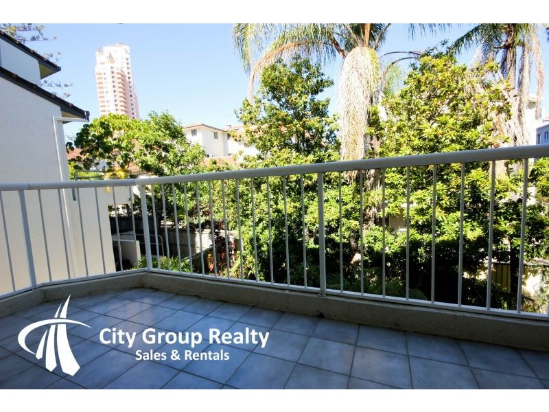 3/44 Brittania Avenue, Broadbeach QLD 4218