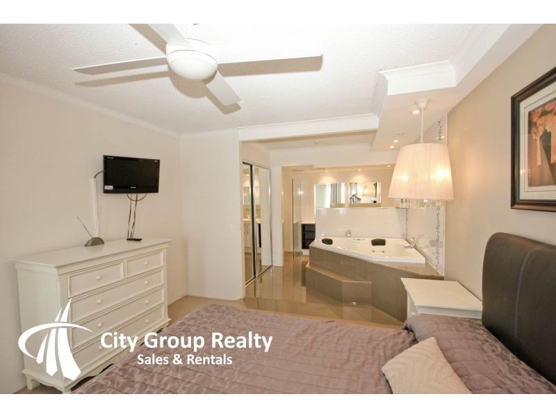 37/142 The Esplanade, Surfers Paradise QLD 4217