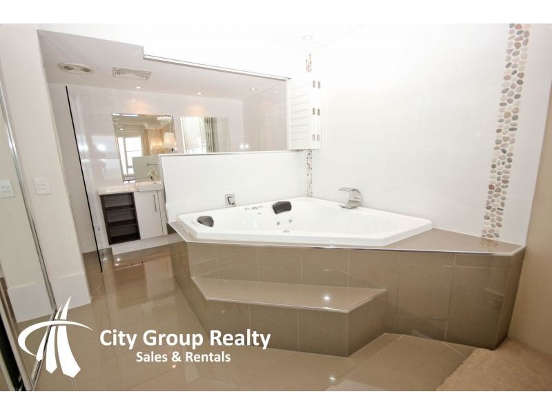 37/142 The Esplanade, Surfers Paradise QLD 4217