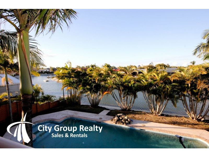 10 Wollundry Place, Mermaid Waters QLD 4218