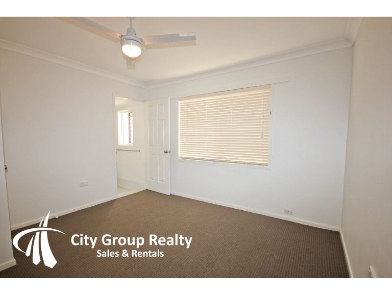 11 Lotus Key, Broadbeach Waters QLD 4218