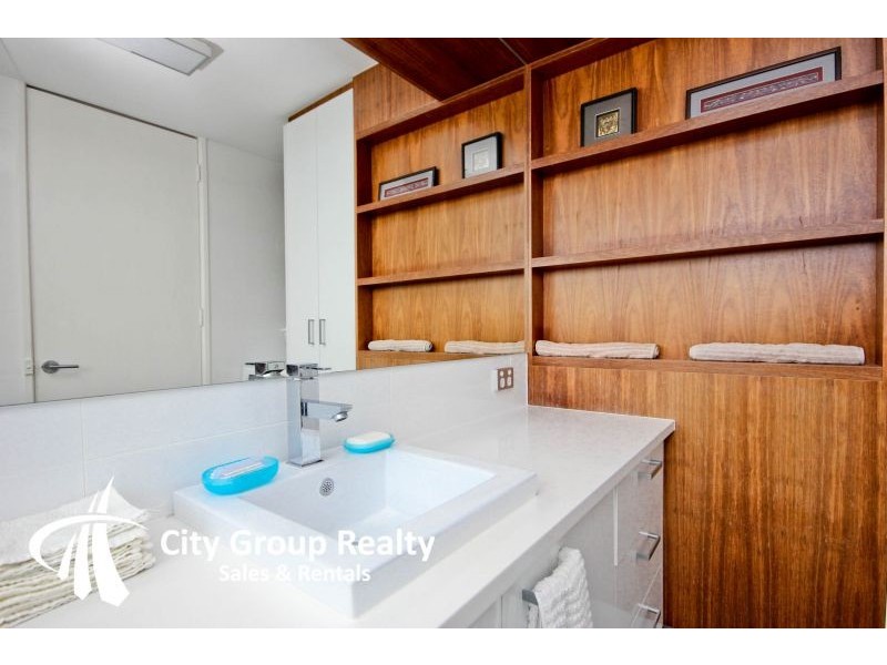 30 Watson Esplanade, Surfers Paradise QLD 4217