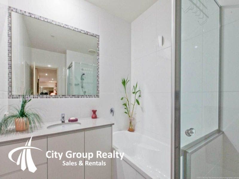 46 Paradise Island, Surfers Paradise QLD 4217