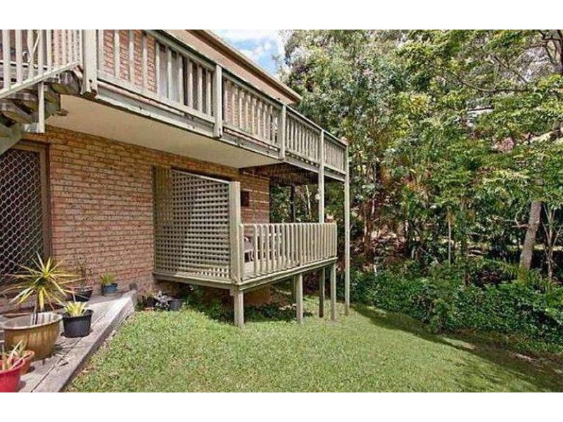 11 Daisy Street, Elanora QLD 4221