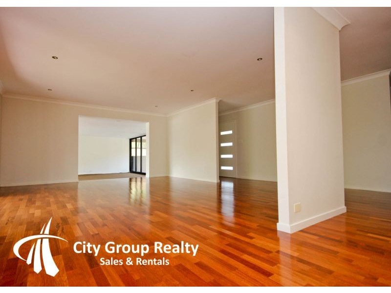 180 Burleigh Street, Burleigh Waters QLD 4220