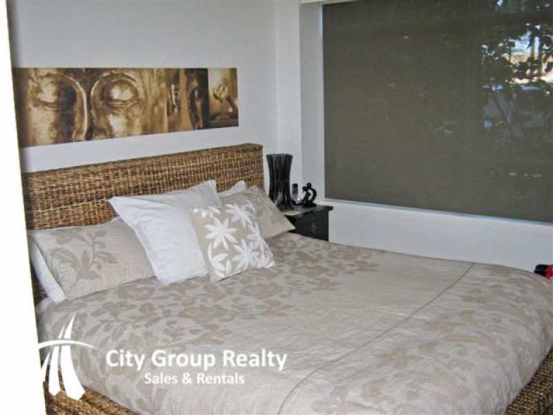 222 The Esplanade, Burleigh Heads QLD 4220