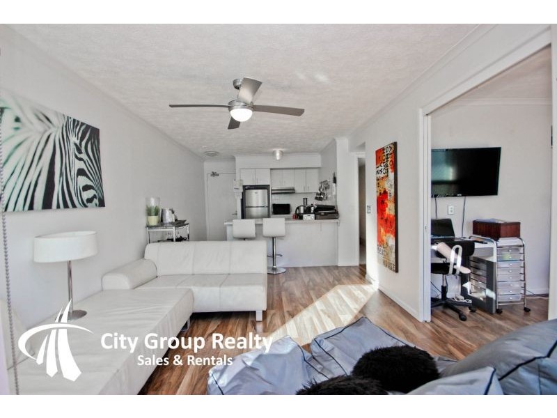 14/193 Surf Parade, Surfers Paradise QLD 4217