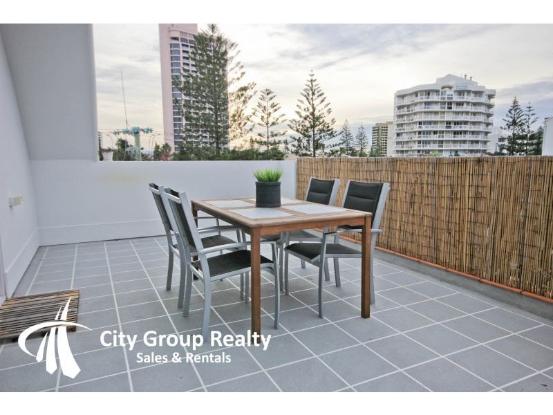 14/193 Surf Parade, Surfers Paradise QLD 4217