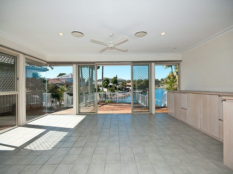 24 Platypus Avenue, Sorrento QLD 4217