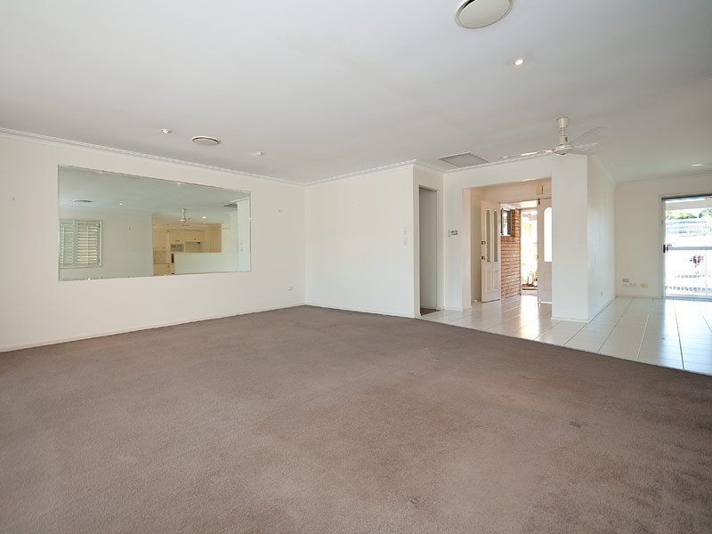 24 Platypus Avenue, Sorrento QLD 4217