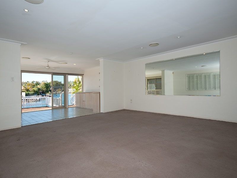 24 Platypus Avenue, Sorrento QLD 4217
