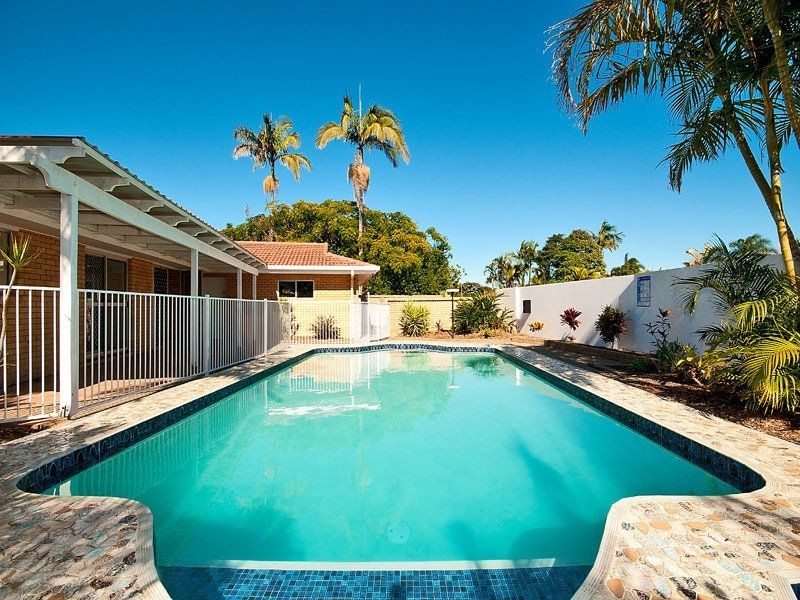 24 Platypus Avenue, Sorrento QLD 4217