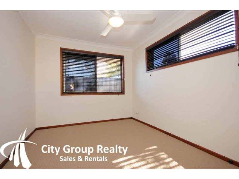 16 Tiwi Street, Bundall QLD 4217