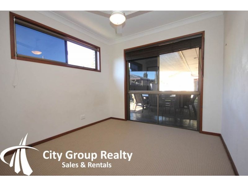 16 Tiwi Street, Bundall QLD 4217