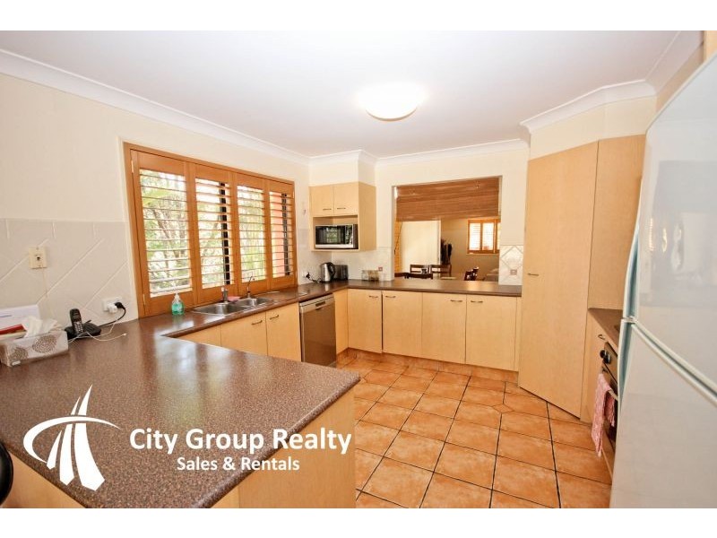 4 Milverton Close, Mudgeeraba QLD 4213