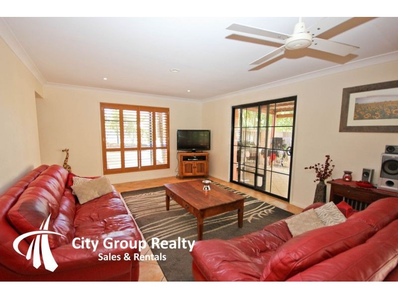 4 Milverton Close, Mudgeeraba QLD 4213