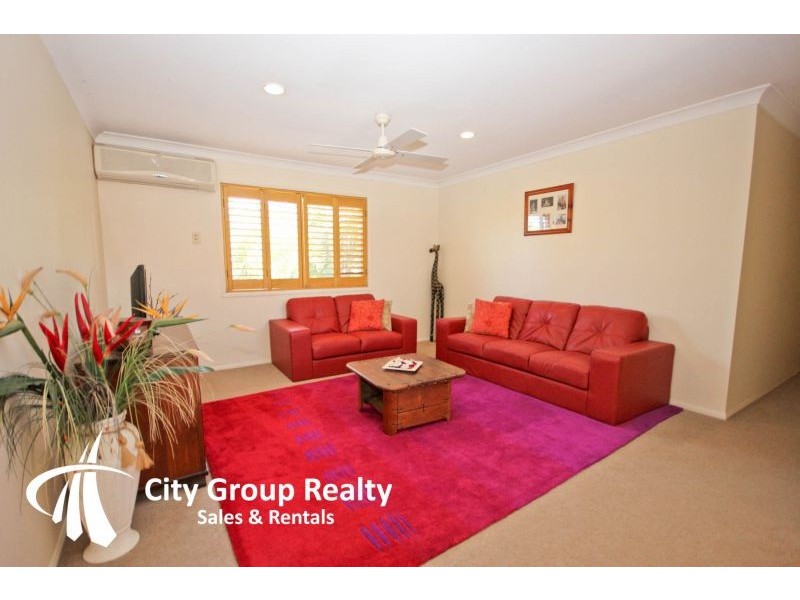 4 Milverton Close, Mudgeeraba QLD 4213