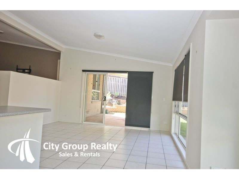 1/25 Palmerston Drive, Pacific Pines QLD 4211