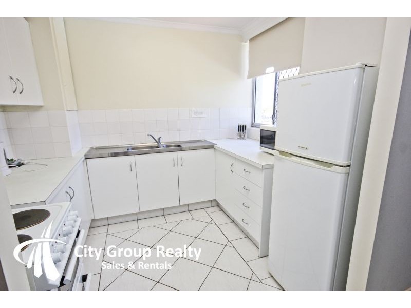 9/155 Old Burleigh Road, Broadbeach QLD 4218