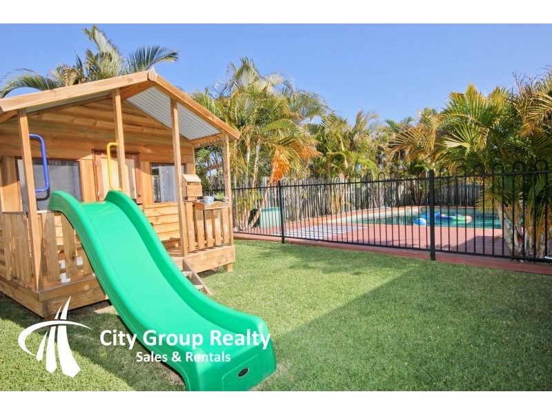 5 Robinia Court, Robina QLD 4226