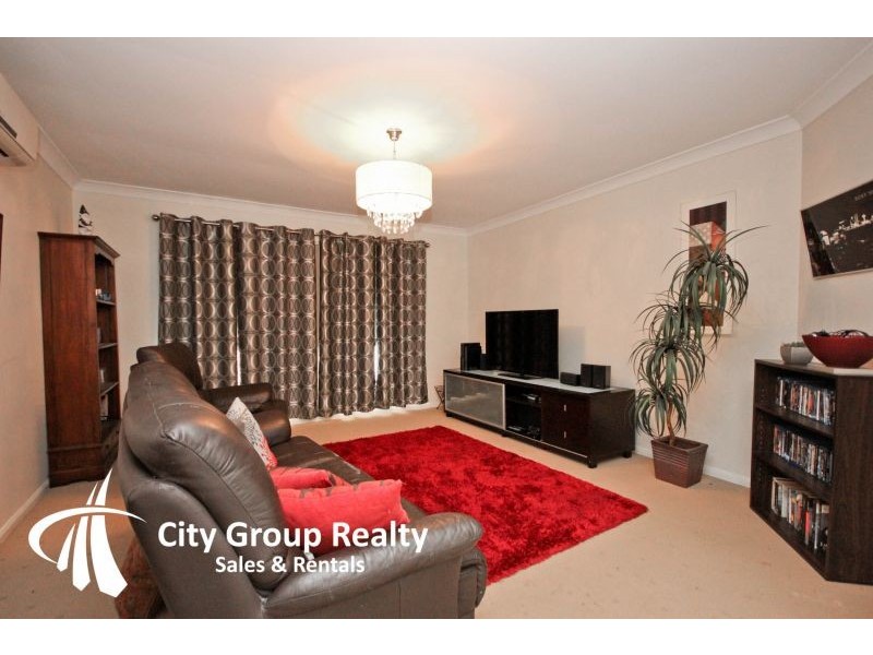 5 Robinia Court, Robina QLD 4226