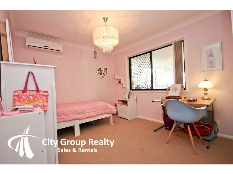 5 Robinia Court, Robina QLD 4226