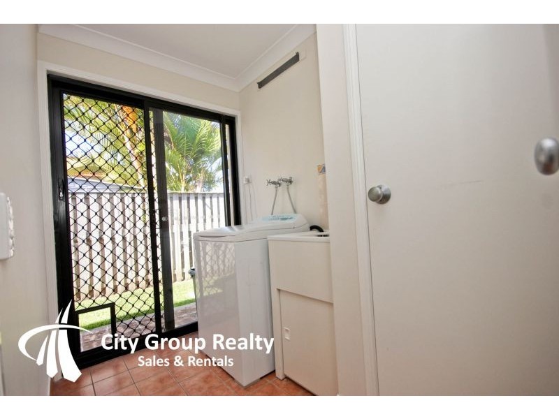 5 Robinia Court, Robina QLD 4226